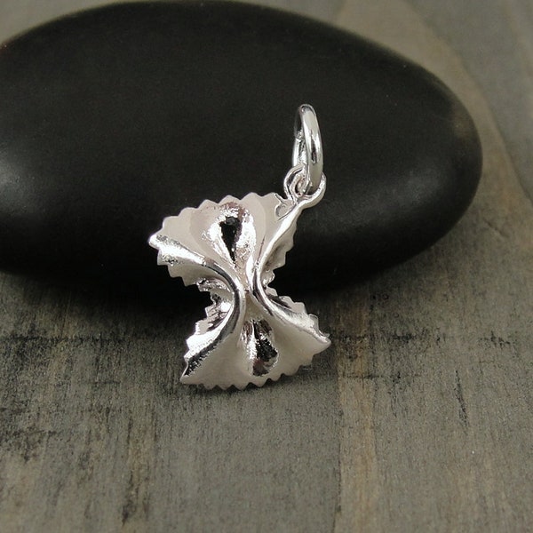 Breloque Farfalle en argent, breloque pâtes noeud papillon, breloque pâtes papillon, pendentif pâtes alimentaires, breloque collier pâtes noeud papillon, breloque bracelet, cadeau pâtes