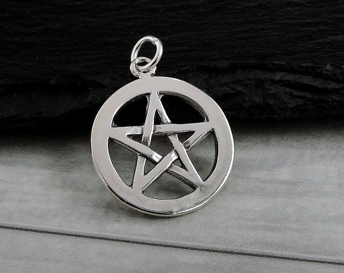 Sterling Silver Pentacle Charm, 925 Sterling Silver Pentagram Charm, Pagan Earth Symbol Charm, Devil Star Charm, Goth Pendant Jewelry