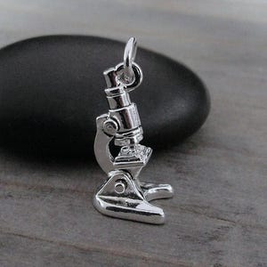 Microscope Charm, Silver Plated 3D Microscope Pendant for Necklace or Bracelet, Scientist Charm, Medical Research Charm, Chemistry Lab Charm