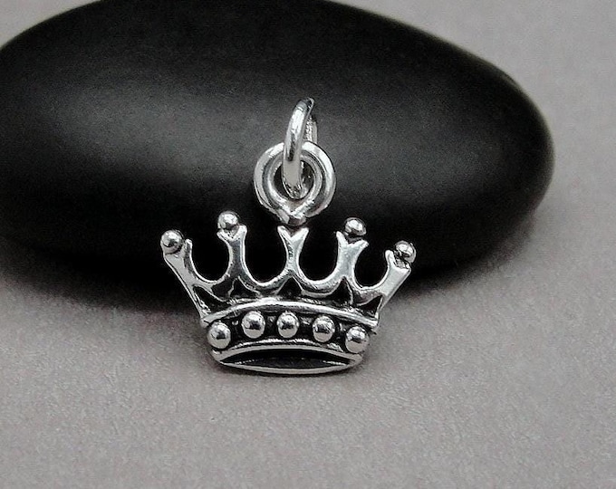 Royal Crown Charm, Queen's Crown Charm, King's Crown Charm, Princess Charm, Queen Charm, Royal Charm, Fairy tale Charm, Medieval Charm