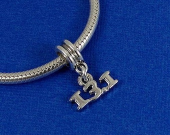 13.1 Halbmaraton Europäischer Dangle Bead Anhänger - Silber 13.1 Halbmaraton Anhänger für europäisches Armband