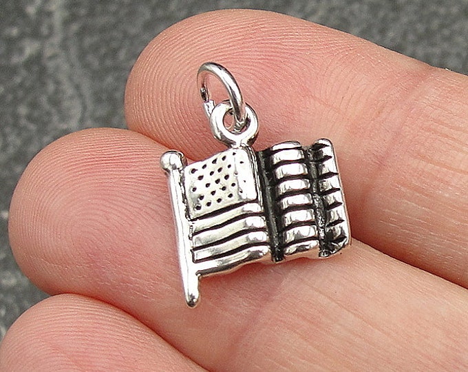 American Flag Charm, 925 Sterling Silver USA Flag Charm for Necklace or Bracelet, Patriotic Charm, USA Charm, American Flag Gift Jewelry
