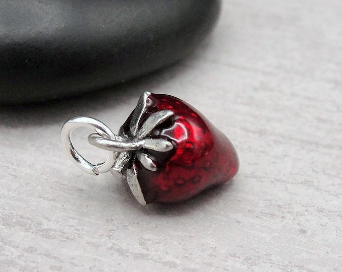 Red Strawberry Charm, 3D Strawberry Charm, Strawberry Pendant, Silver and Red Enamel 3D Strawberry Charm for Necklace, Strawberry Jewelry