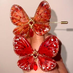 Broche de mariposa de resina con alas de ámbar rojo y rubí, accesorio para disfraz de Fairycore