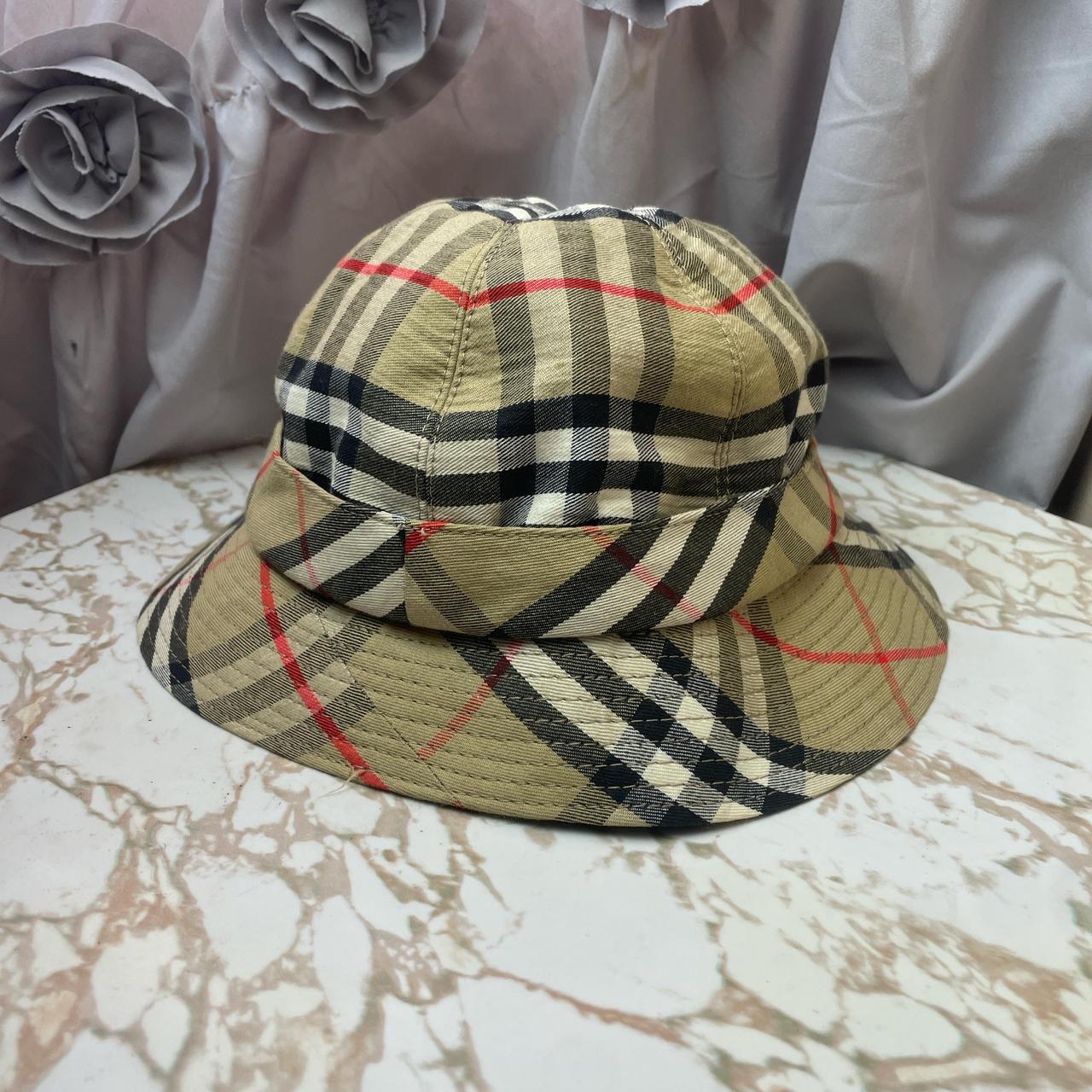 帽子 BURBERRY LONDON ENGLAND BUCKET HAT 03E41E51-F786-4441-A6D4-