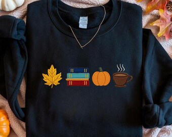 Przytulna bluza z haftem, jesienny sweter dla miłośników książek, okrągły dekolt z motywem dyni i kawy, jesienna koszula do czytania, jesienny strój dla miłośników książek