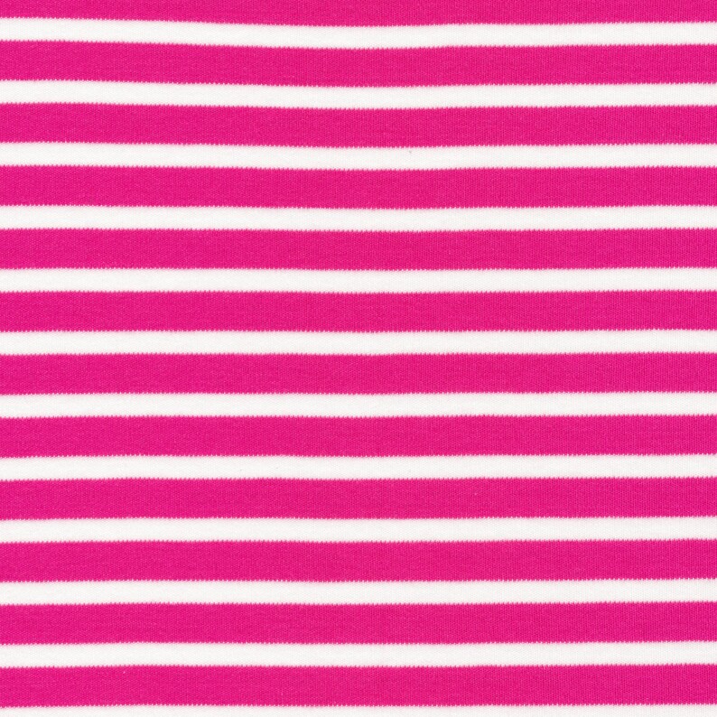 以下が含まれることがあります： ピンクと白のストライプの生地で、水平なパターンです
