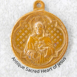 Antique Sacred Heart of Jesus Catholic Medal | PENIN PONCET Catholic Pendant | Bronze Religious Charm Necklace | Catholic Items 35