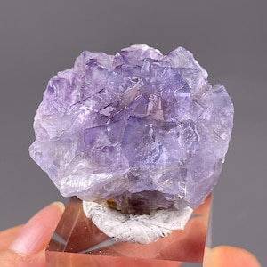 Rohe Lila Fluorit Zwillings Kristallstufe: Mineral von Ygx China - Natürlicher Heilstein