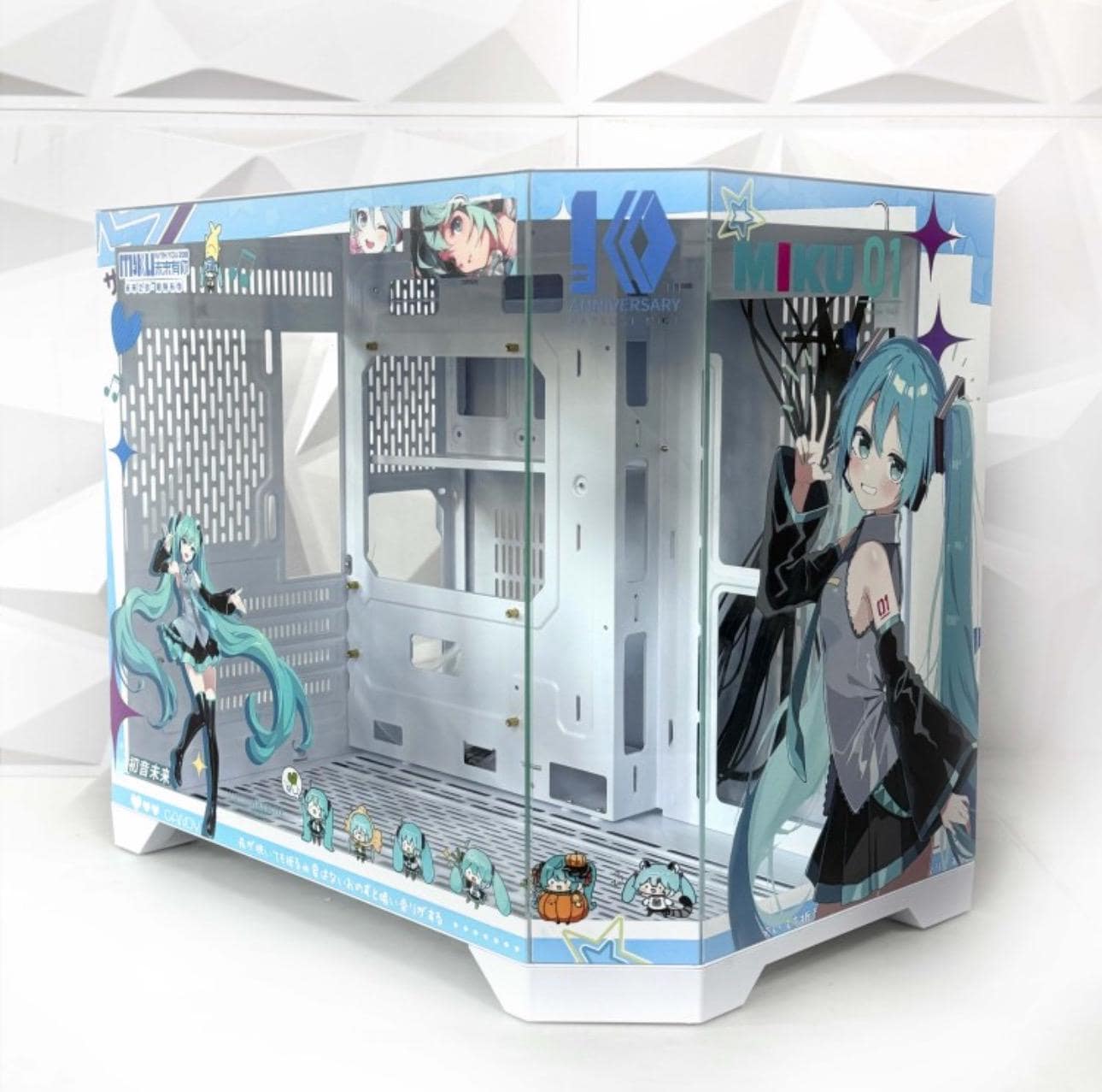 HATSUNE MIKU A23 ミニタワーPCケース ASUS A23 Hatsune Miku Edition｜Cases｜ASUS Global