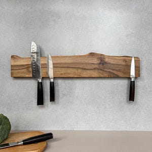 Walnut Knife Holder – Magnetic Wall Organizer for Kitchen Storage and Home Improvement