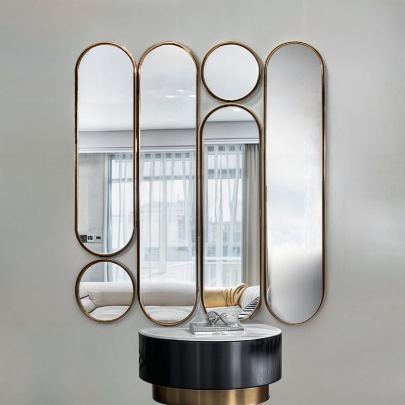 The modern wavy wall mirror adds an elegant touch to your home decoration with its minimalist and stylish design. The luxurious and modern decorative mirror is also perfect for hotels, cafes and offices.