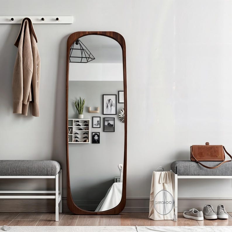 Always excellent full length mirror specially designed for bathrooms.
Aesthetic and modern wall mirror brings timeless elegance to your decoration.