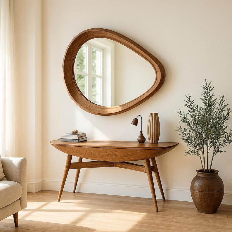 The wood mirror will add a modern atmosphere to your spaces. The handmade scalloped wall mirror offers a unique aesthetic to your space thanks to its original design.