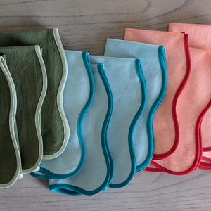 Holiday Scalloped Cotton Napkins with Piping - Set of 4