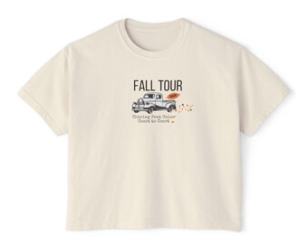 Fall Concert Style Leaf Peeping Graphic Tee,  Fall Travel Theme- Women's Short Sleeve Boxy Fit Tee