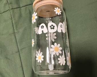 Tasse en verre personnalisée avec fleurs
