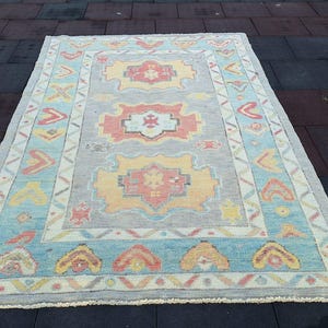 Tapis turc 5 x 7, tapis vintage tissé à la main, tapis cuisine salon chambre 5 x 7, tapis décoration de la maison 5 x 7 rouge blanc jaune, tapis neutre, 5,0 x 7,6 f