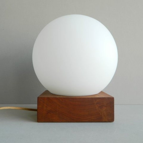 Mitte Jahrhundert blockieren dänische moderne Teak Globe Lampe