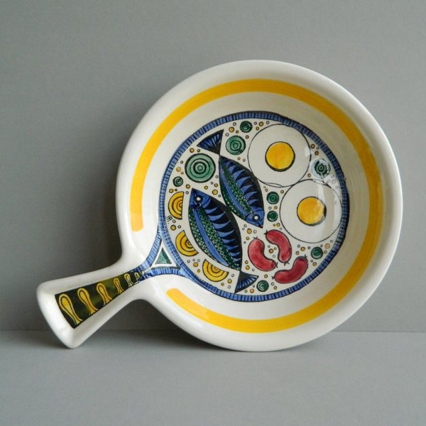 SALE:  Swedish ceramic dish from Anita Nylund Janssons Frestelse Jie Gantofta
