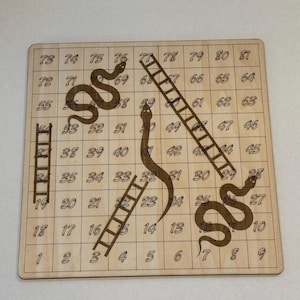 Jogo de tabuleiro Snakes and Ladders com corte a laser e fichas de jogo de 3 mm e 4 mm (facilmente escalável para outros tamanhos)