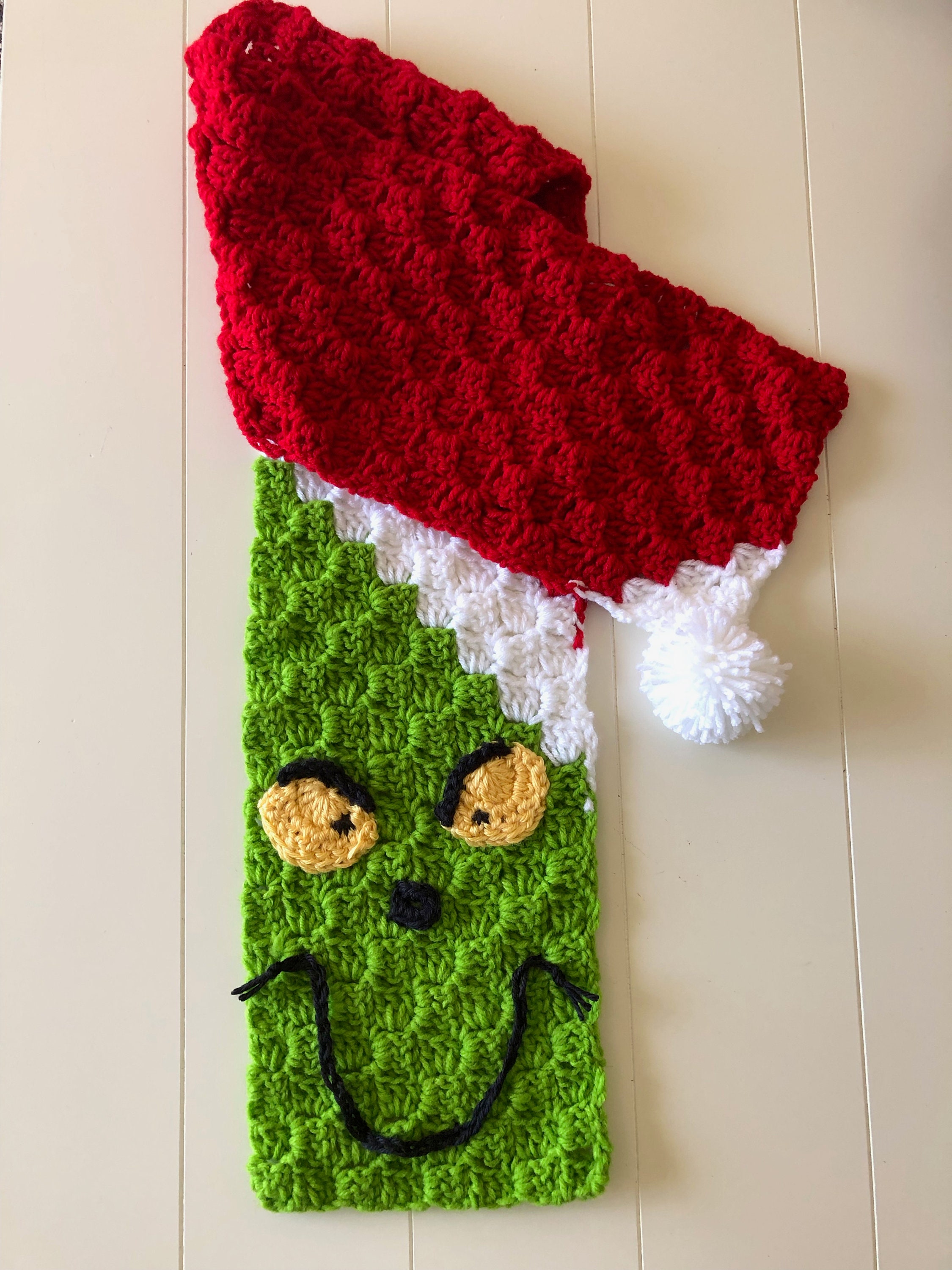 Grinch inspired set, KB Chunky Flexee loom : r/LoomKnitting