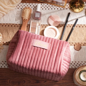 Custom Makeup Bag, Unique Bride Toiletry Bag, Bridesmaid Gifts, Travel Toiletry Bag, Cosmetic Bag, Birthday Gift for Her, Mother&#39;s Day Gift