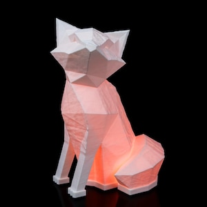 Low Poly Fox Table Lamp – Multicolor USB LED Light with Remote | 3D Printed Animal Decor | Fox Night Light for Bedroom or Office