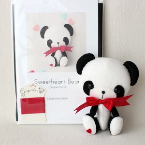 Peppermint Sweetheart Bear Pattern Kit (PURE Felts)