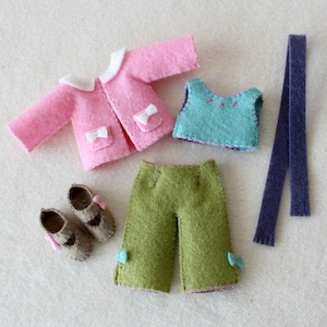 Winter Outfit pdf Pattern for Pocket Poppet Doll image 1