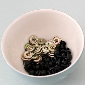 7.5mm Black craft safety eyes / amigurumi / animal / plastic / 10 pairs image 1