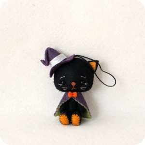 Halloween Itty Bitty Vampire and Witch Kitties pdf Pattern image 3