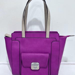 Guess Sac fourre-tout rose fuchsia pour femme Sac à bandoulière