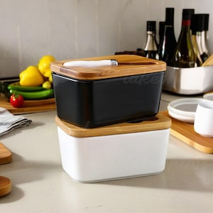 Eenvoudige keramische boterdoos met deksel, rechthoekige westerse kaasdoos met mes, keukenbestek, botervloot, housewarmingcadeau