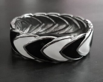 White black enamel silver ton bangle bracelet Heart enamel clamper bracelet