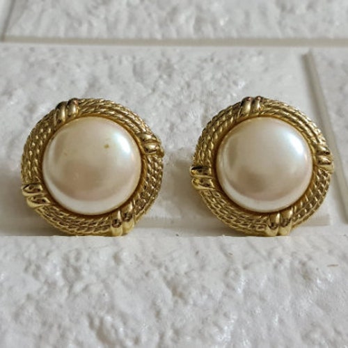 Signed Givenchy hot vintage pearl clip on earrings Round faux pearl gold plated earrings