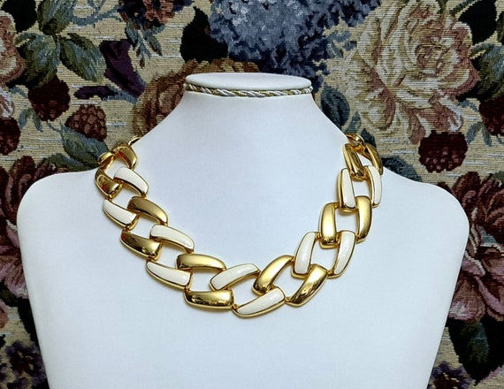 MCM chunky white enamel chain necklace Gold choke… - image 1