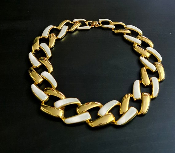 MCM chunky white enamel chain necklace Gold choke… - image 3