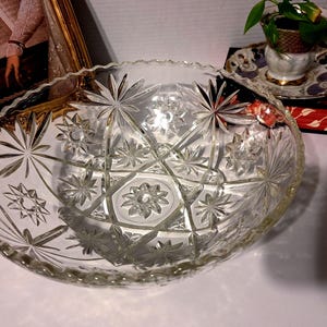 Anchor Hocking &quot;Star of David &quot; pattern EAPG bowl
