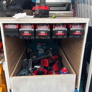Milwaukee M18 battery holder, wall mount organizer for power tool batteries, Milwaukee battery organizer, tool holder