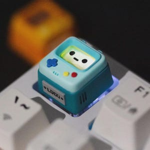 Game Console Artisan Keycap ESC key by KlickieKeyz