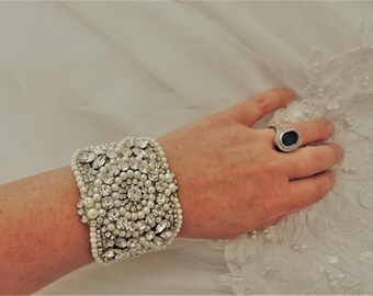 Wedding Bridal Crystal Bracelet Cuff Bangle Pearl Closure