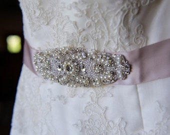 Bridal Sash, Beaded Sash, Wedding Dress Sash, Crystal Belt, Embellishment, Applique, pearls