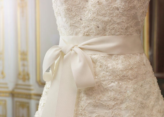 Grosgrain top ribbon belt