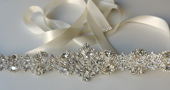 NEU 1 Yard Silber Kristall Strass Glänzend Gürtel Hochzeit Verzierung Brautkleid NEU 1 Yard Silber Kristall Strass Glänzend Gürtel Hochzeit Verzierung Brautkleid