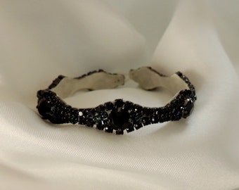 Wedding Bridal Party Rhinestone Crystal Bracelet Cuff with pearl Closure Black