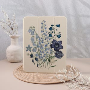 Coque iPad Le Charme des jacinthes des bois, cadeau personnalisé, pour iPad 10.9 10.5 10.2 iPad Air/3/4/5/6 Pro 2018 2021 2022 2024 Mini 4/5/6/7