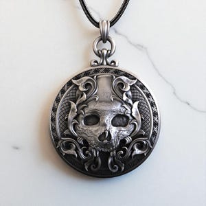 Skull Pendant 925 Silver Necklace – Handmade Gothic Medallion Jewelry, Sterling Silver Biker Talisman, Unique Dark Amulet for Men & Women
