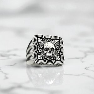 Vintage Skull Ring | Men&#39;s 925 Sterling Silver Biker Signet Ring | Unique Gothic Floral Jewelry | Handmade Gift For Him