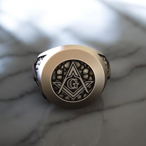 Masonic Signet Ring Sterling Silver, Symbol of Brotherhood & Craftsmanship, Silver Masonic Signet, Freemason Chunky, Unisex Mason
